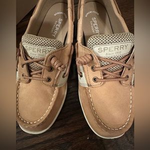 *NEW* Girls Sperry Shoresider 3 Eye Boat Shoe- Size 4M